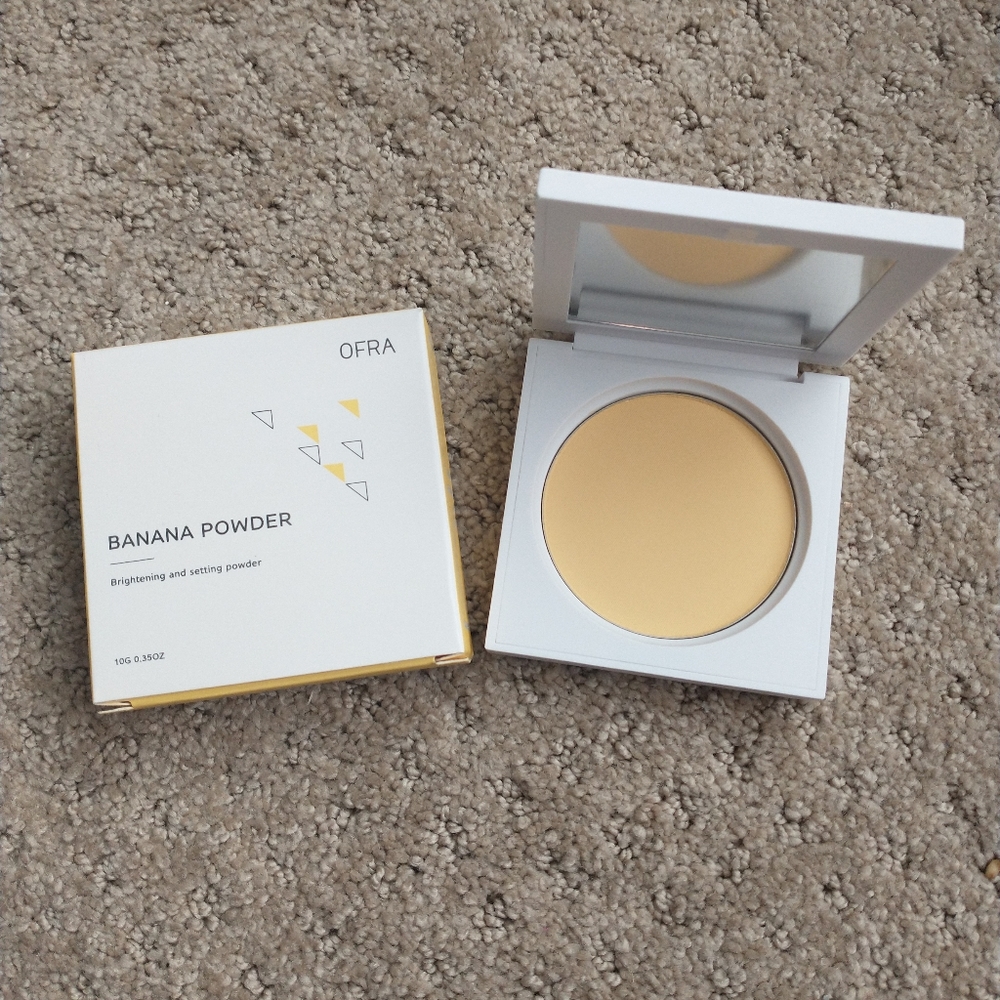 New Ofra Banana Powder